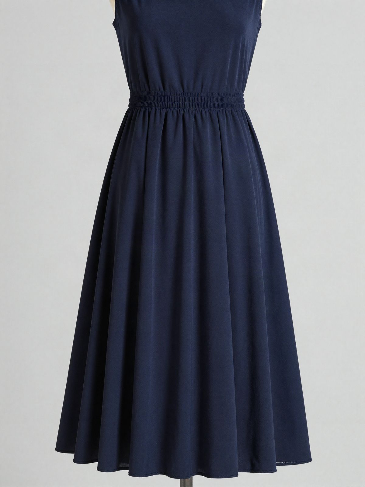 Tarnwyn - Pleated Midi Dress with Elasticated Waist
